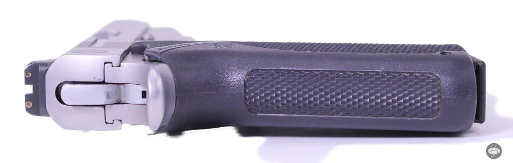 Smith & Wesson Model 1076 10mm Semi-Auto Pistol w/ Magazine & Excellent Function - 3
