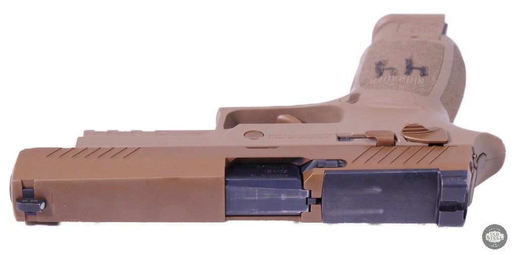 U.S. Army Surplus SIG Sauer M17 TF Series 9mm w/ 21-Rd Mag, Authentic Military Issue - 4