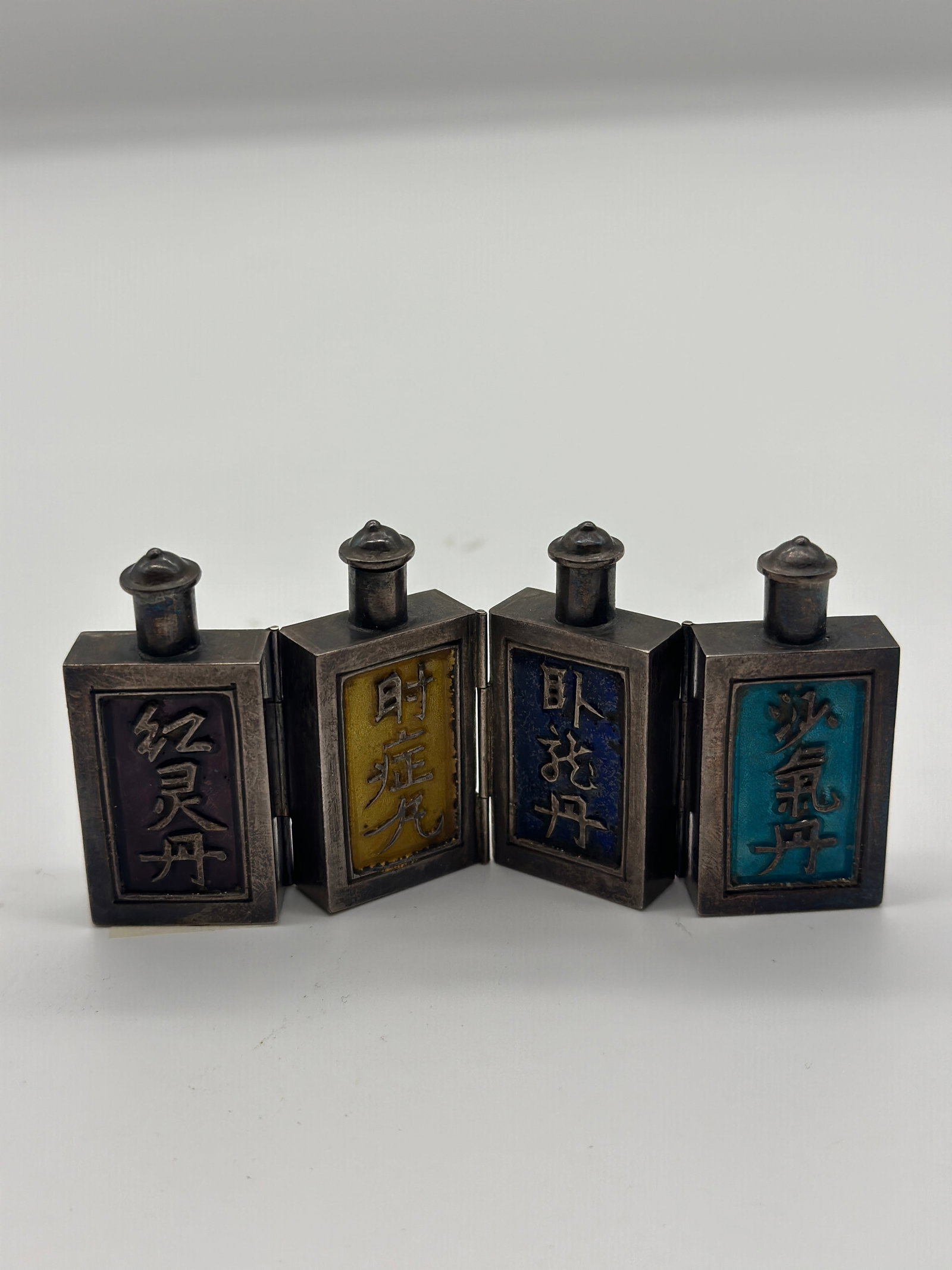 Qing Silver Enamel Pill Box (1 of 5)