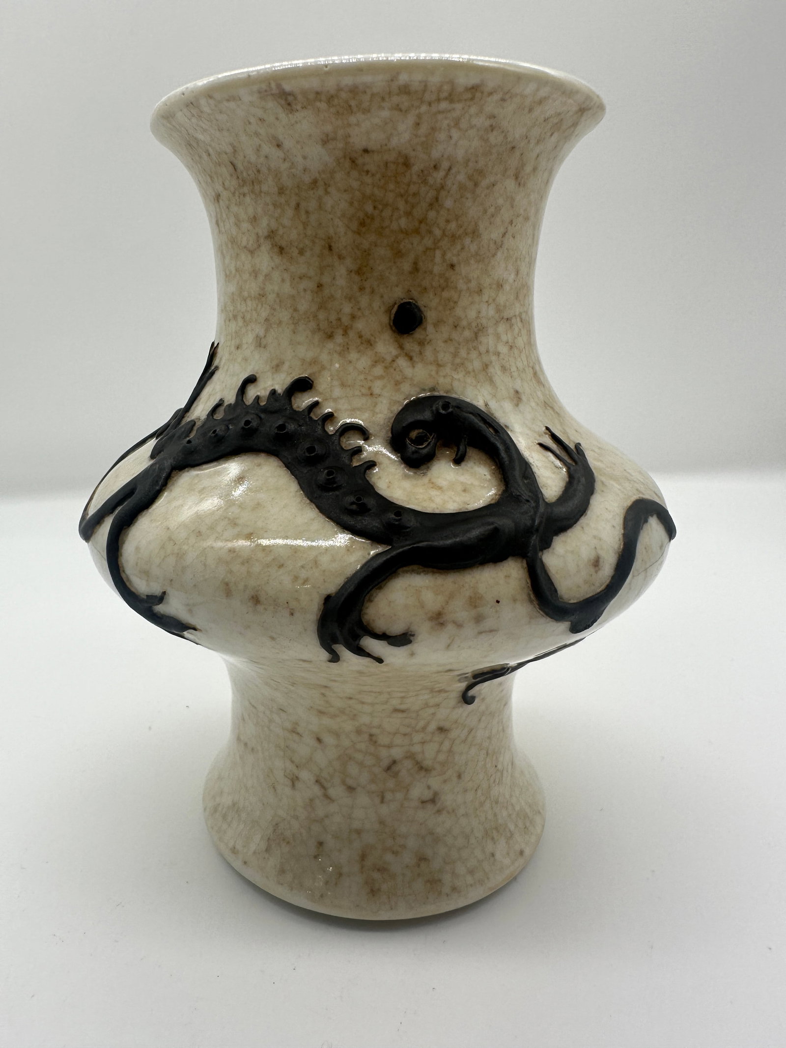 19th Century A Ge-glazed Dragon vase: W11.5 H7cm Condition: Good, Normal wear of use.For further details, including additional photos or videos for this lot, please reach out to oceanofantique@gmail.com. Any condition statement provided i