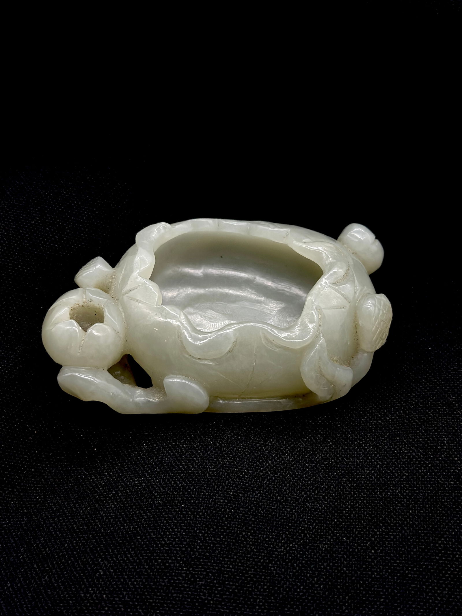 18th Century Hetian Jade Lotus Flower and Lotus Leaf Water Pellet (1 of 4)