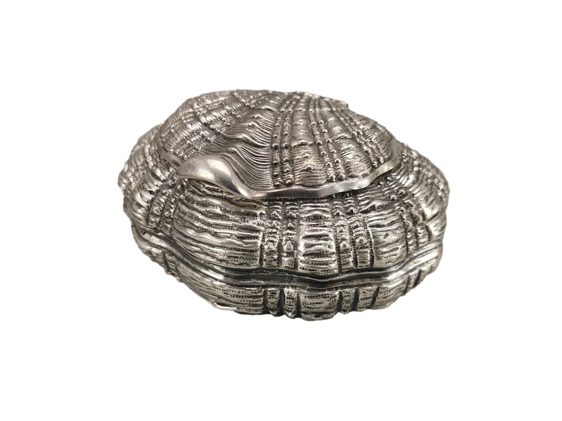 LONDON STERLING SILVER SHELL-FORM ANTIQUE TOBACCO BOX, ENGLAND, 1928 (1 of 7)