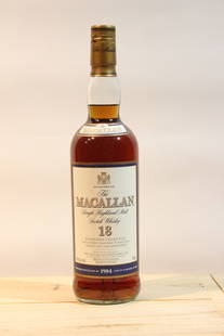 THE MACALLAN 18 ans 1985: 1 bouteille whisky The Macallan, distillé en 1984, 18 ans d'âge, sherry oak casks.