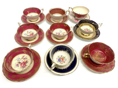 PORCELAINE ANGLAISE Xxe: Réunion de neuf tasses et sous-tasse déparaillées en porcelaine anglaise de différentes maisons.
