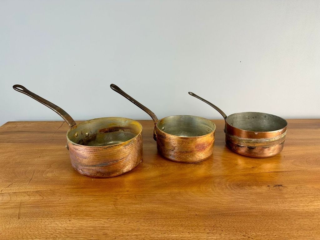 VINTAGE FRENCH COPPER POTS, SET OF 3 (1 of 11)