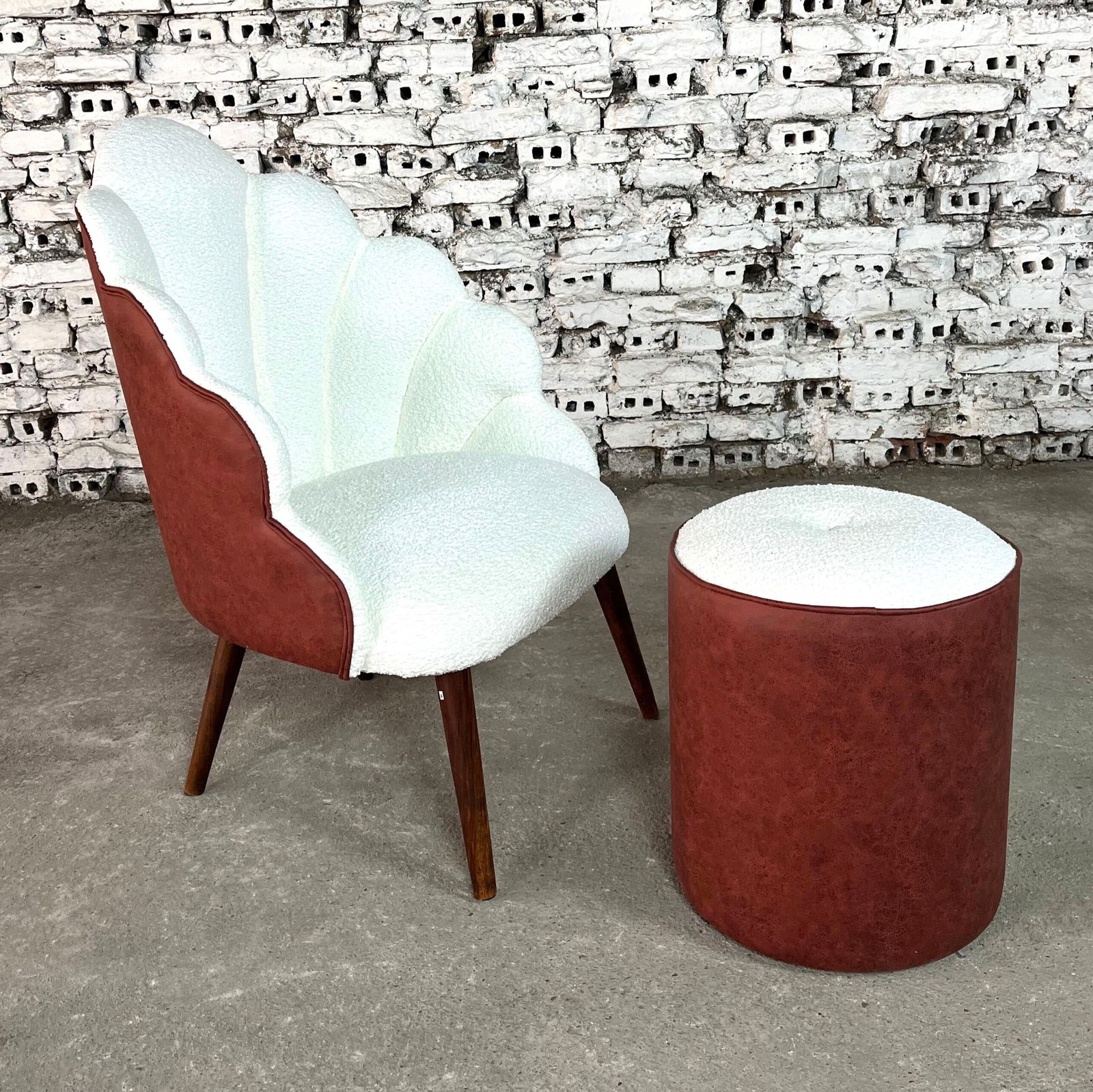 (2) ACCENT SHELL CHAIR AND OTTOMAN (1 of 7)