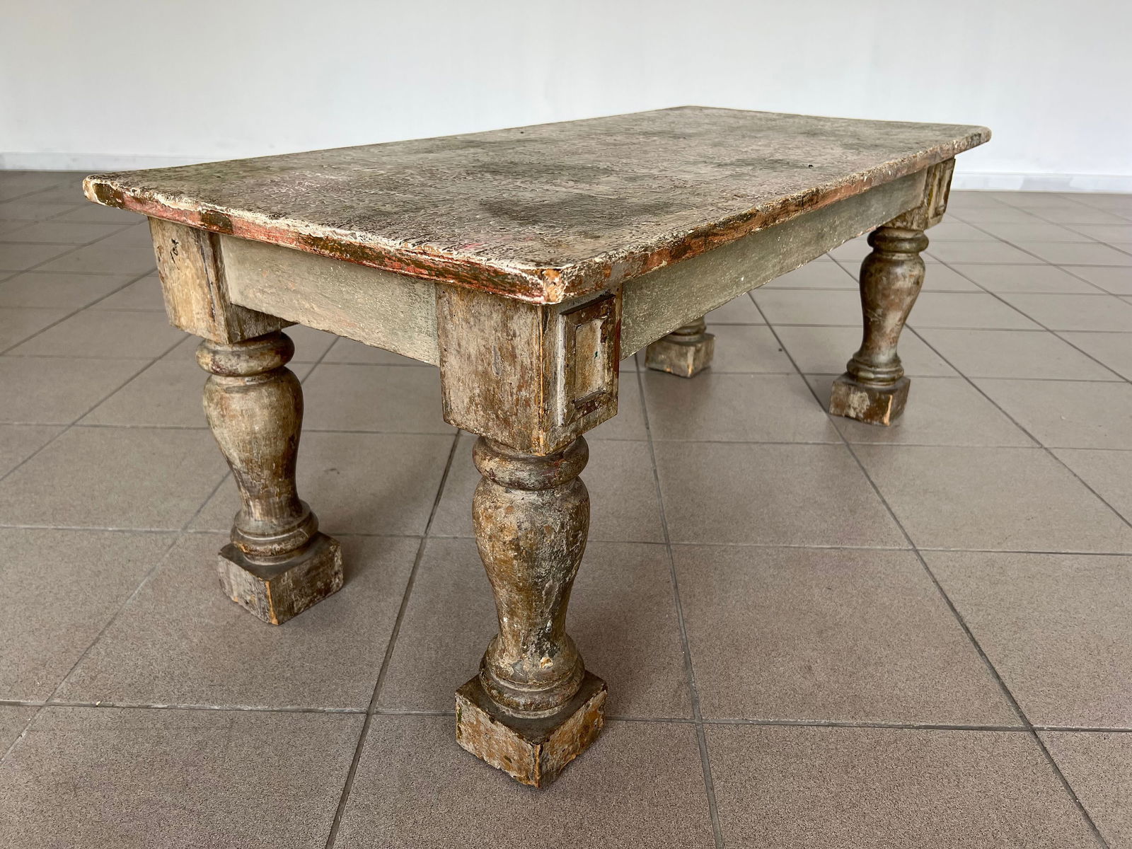 ANTIQUE PATINATED FRENCH COFFEE TABLE (1 of 9)