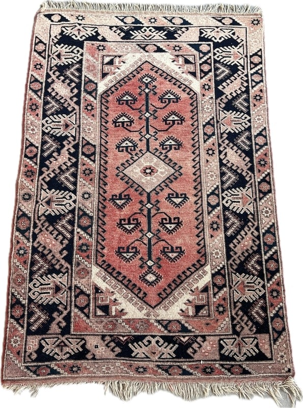 VINTAGE AFGHAN WOOL RUG (1 of 7)