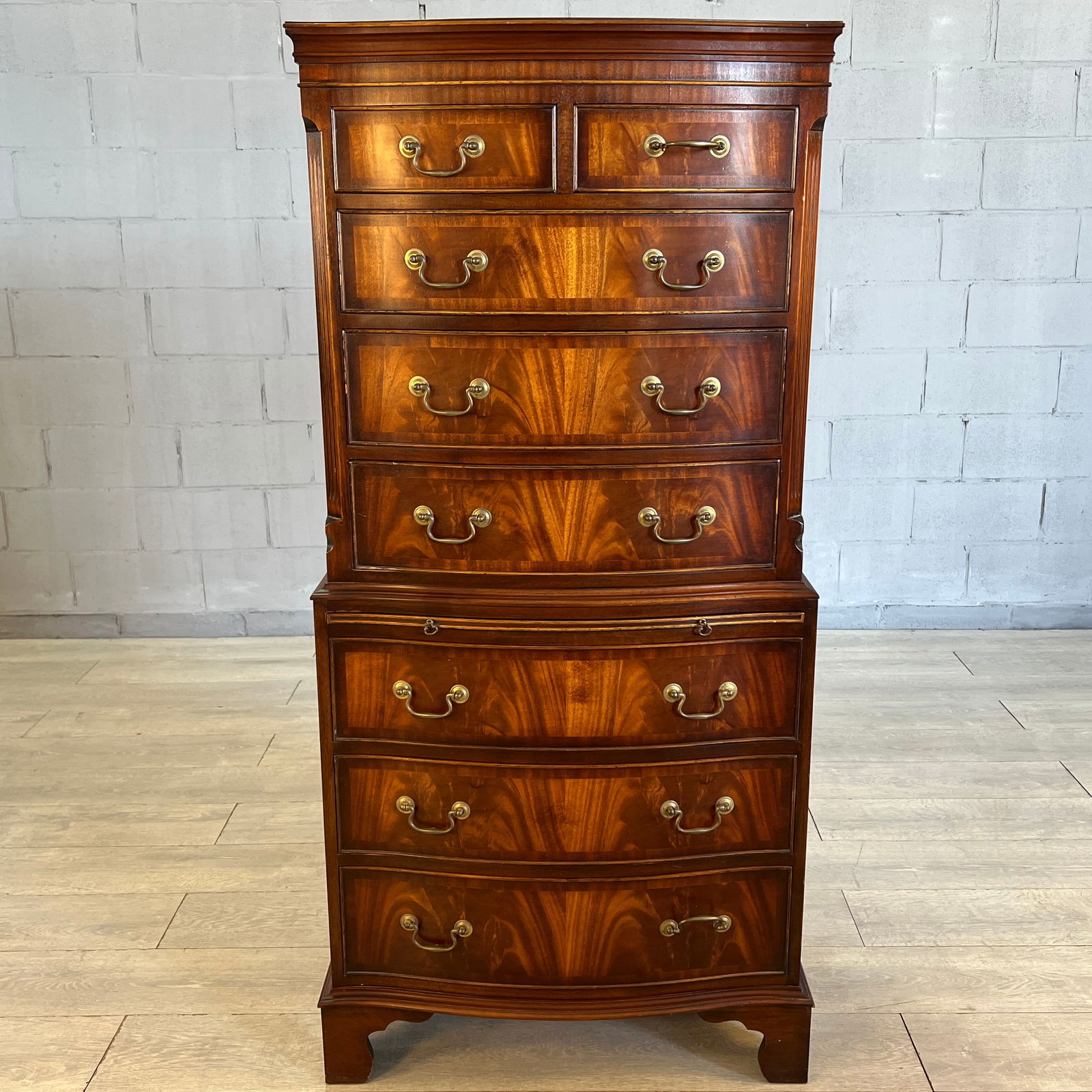 GEORGIAN STYLE CHEST OF DRAWERS (1 of 9)