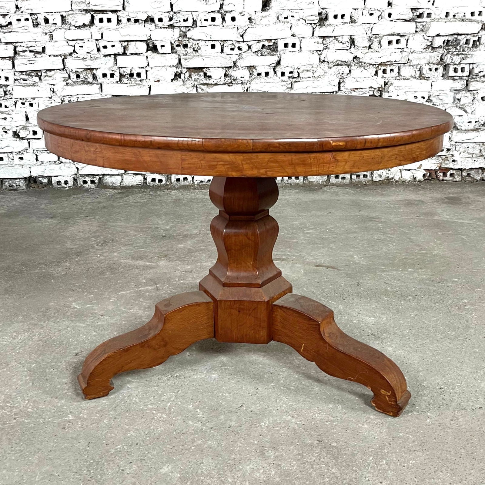 19c FRENCH TILT TOP BREAKFAST TABLE (1 of 5)