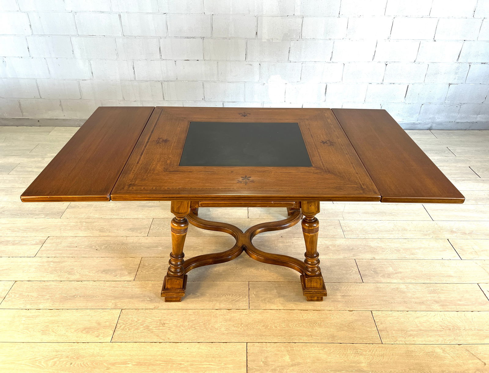 RARE SWISS EXTENDABLE DINING TABLE, 18C (1 of 12)