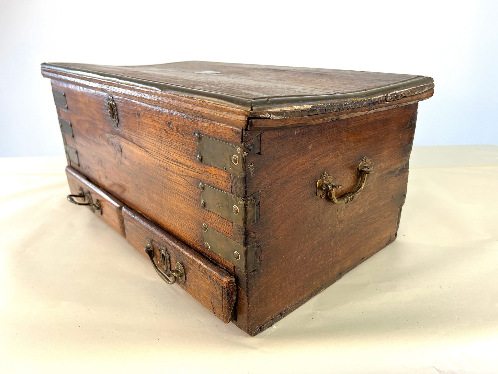 ANTIQUE STORAGE CHEST  OR TEA BOX (1 of 12)
