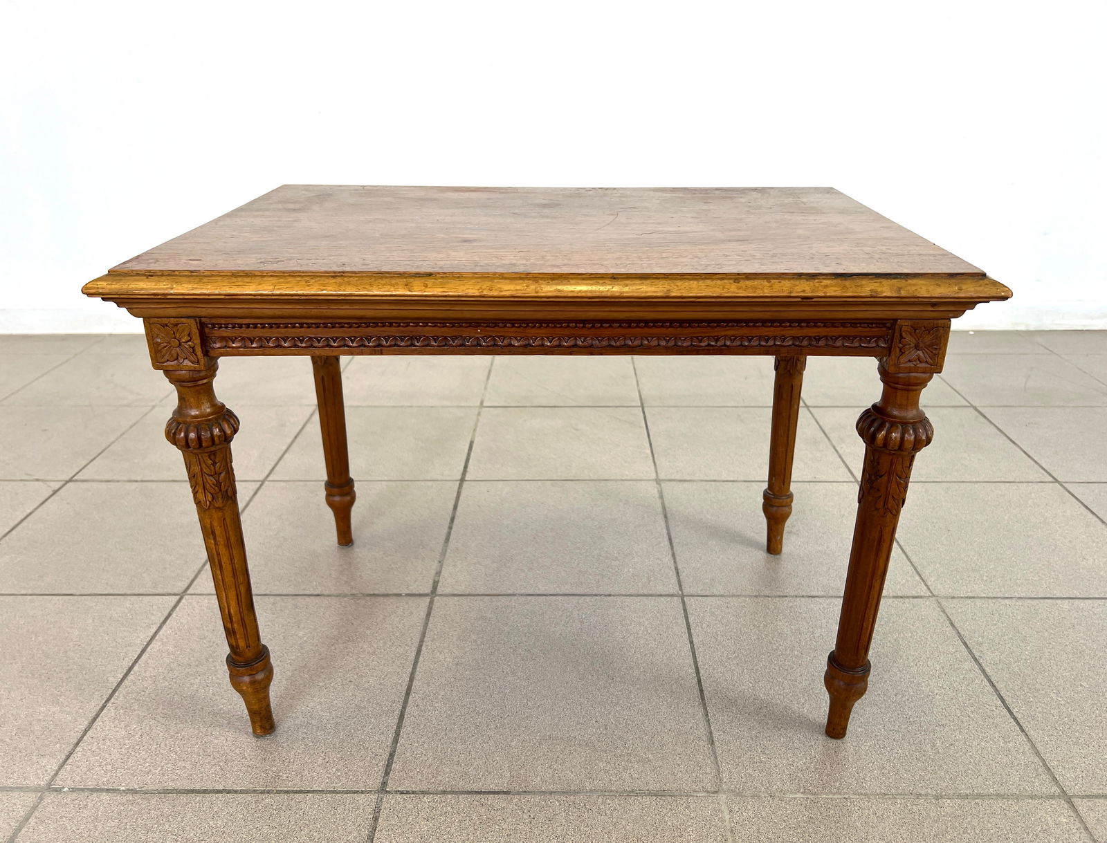 FRENCH LOUIS XVI COFFEE TABLE (1 of 7)