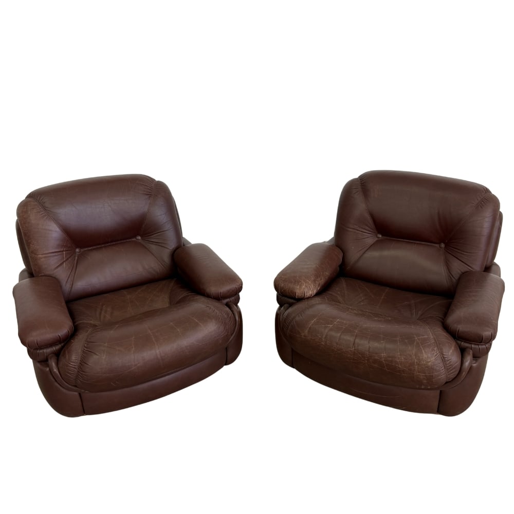 ITALIAN LEATHER ARMCHAIRS 1970S MANNER OF MOBILGIRGI (1 of 13)