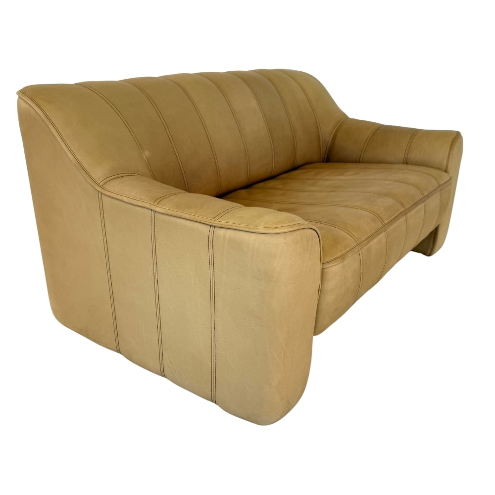DE SEDE DS44 BUFFALO LEATHER SOFA, 1970s (1 of 14)
