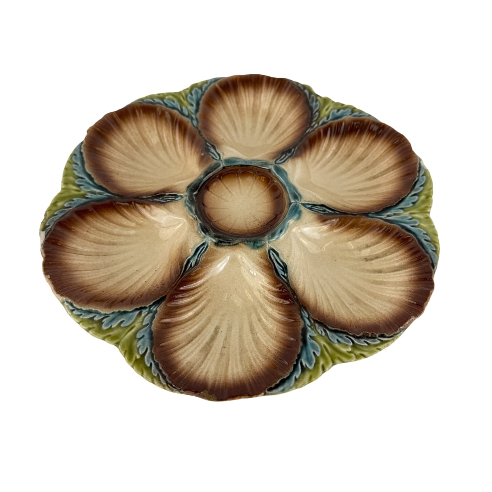 MAJOLICA OYSTER PLATE SARREGUEMINES: Dimensions: H 1.3” x W 9”. French Majolica oyster plate Sarreguemines, circa 1920.