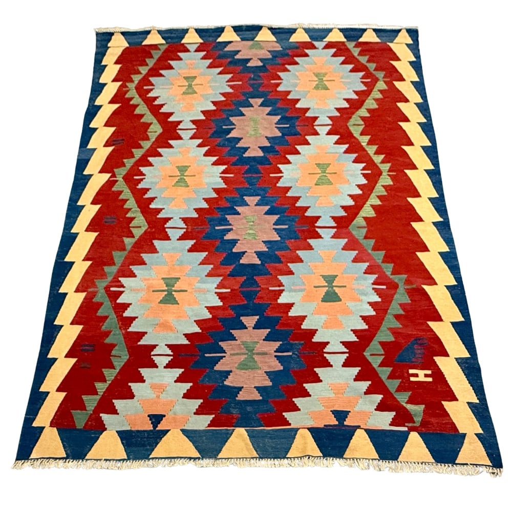 HAND-KNOTTED PERSIAN KILIM WOOL RUG: Dimensions: H 11'7" x W 8'6" Vintage Persian kilim wool rug with geometric design
