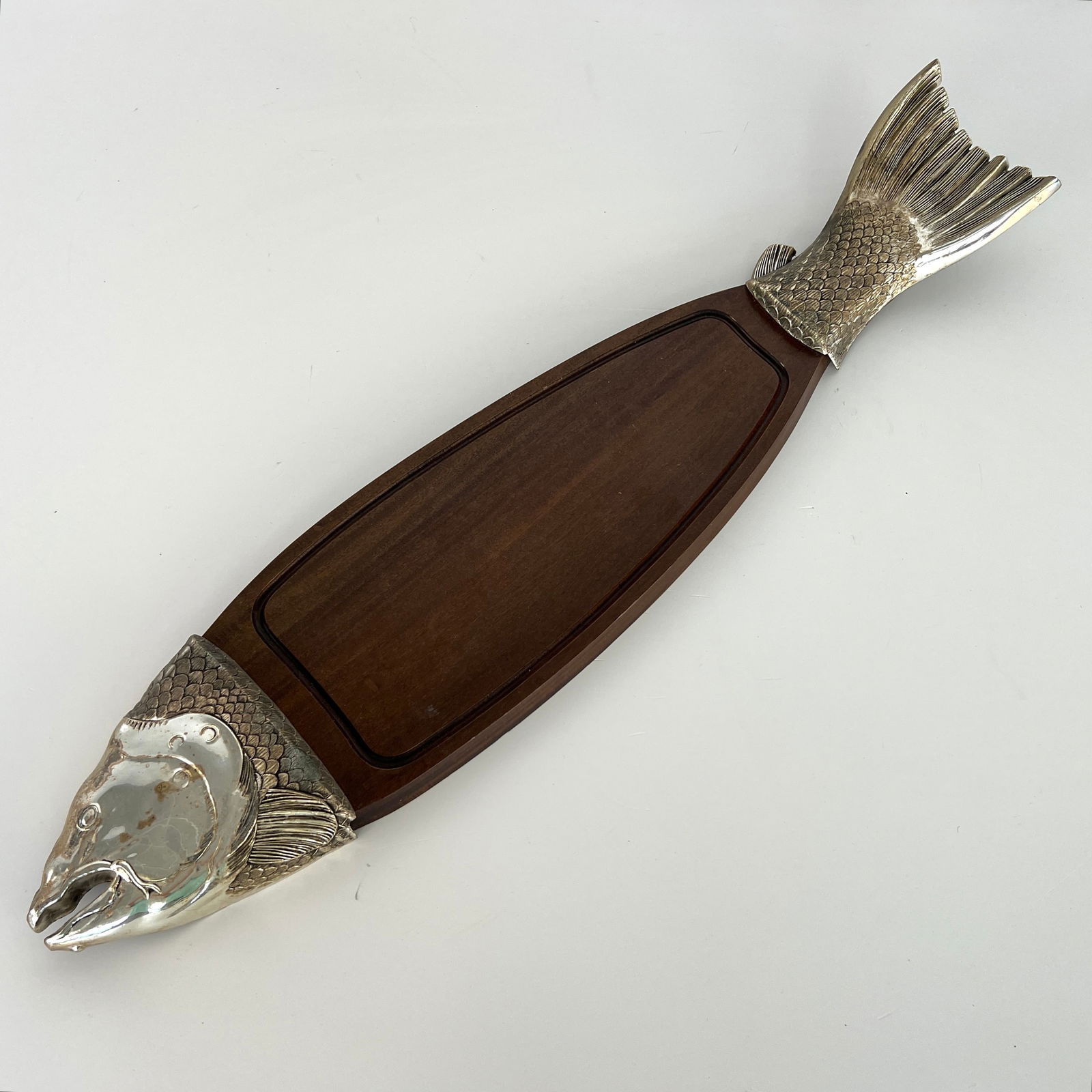 SILVER PLATED SALMON SERVING TRAY (1 of 7)