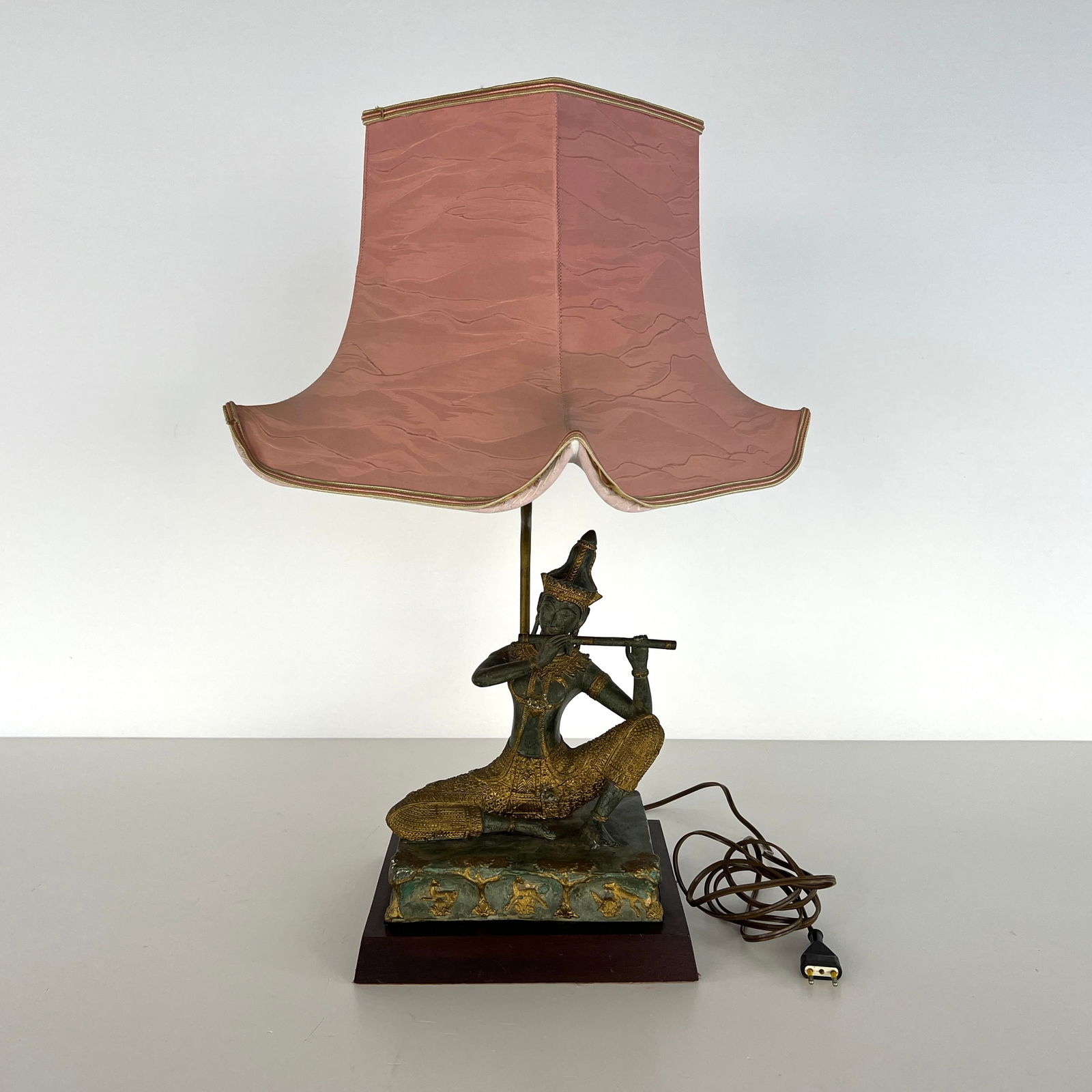 ASIAN BRONZE TABLE LAMP (1 of 11)