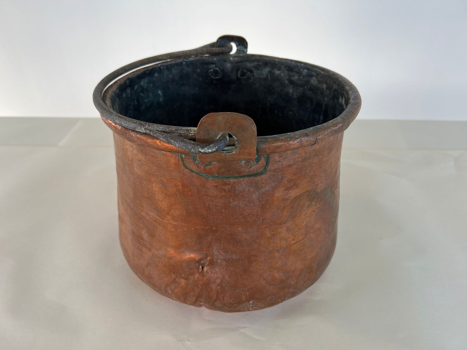 ANTIQUE COPPER CAULDRON (1 of 7)