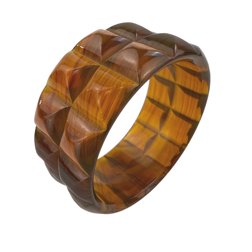 VINTAGE BAKELITE BANGLE BRACELET (1 of 6)