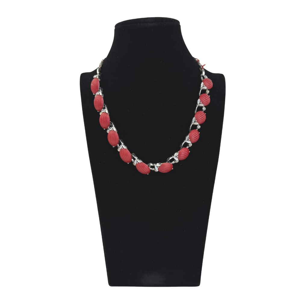 CORO THERMOSET LUCITE NECKLACE (1 of 5)