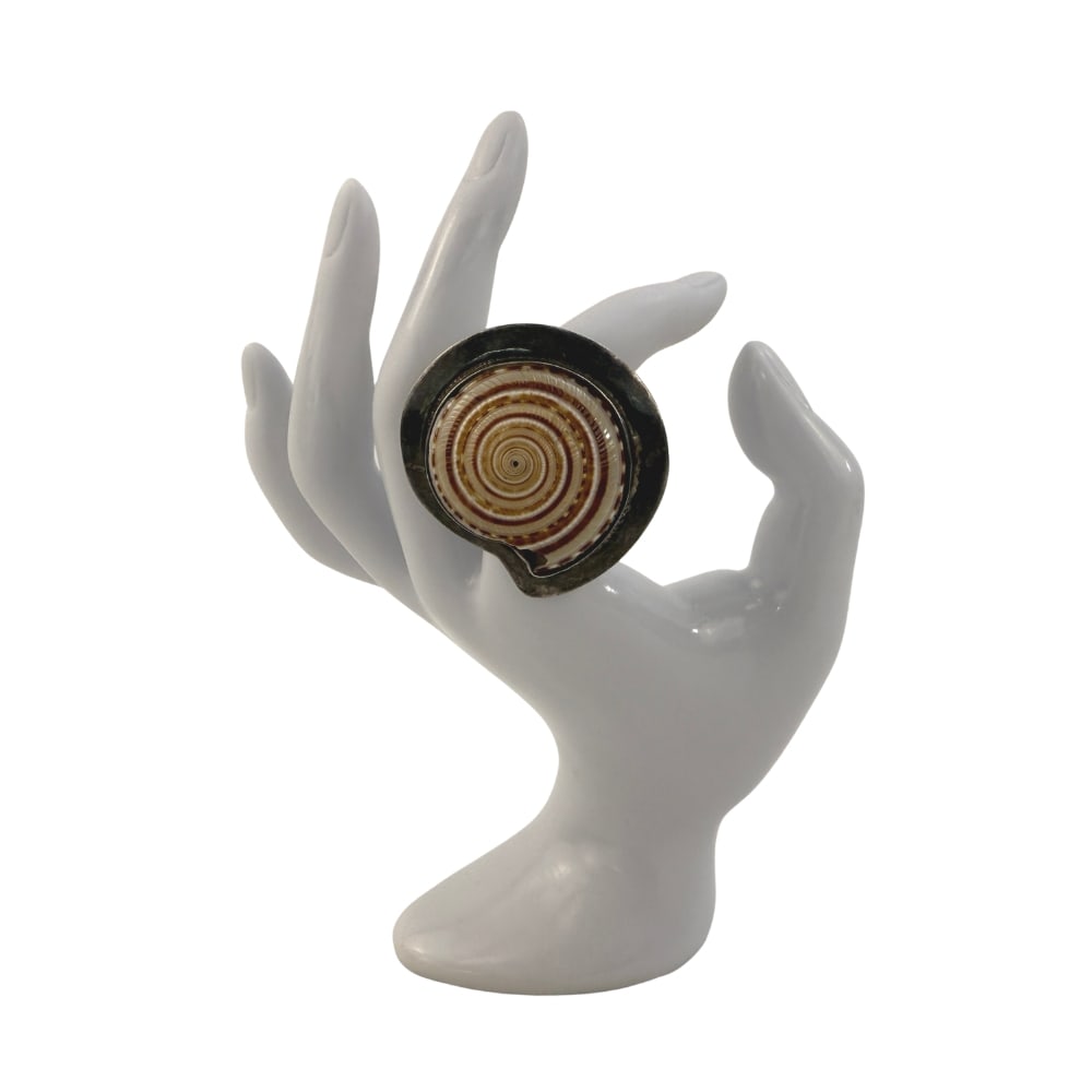 SILVER SUNDIAL SHELL RING: Dimensions: W (shell) 1.7”/ 26g. Vintage silver hand crafted Sundial shell ring.