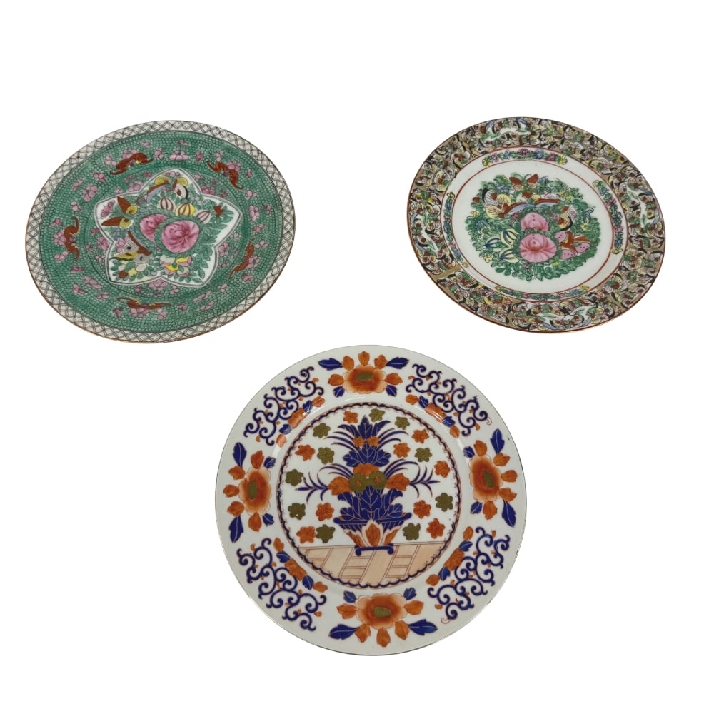 (3) CHINESE PORCELAIN  PLATES (1 of 7)