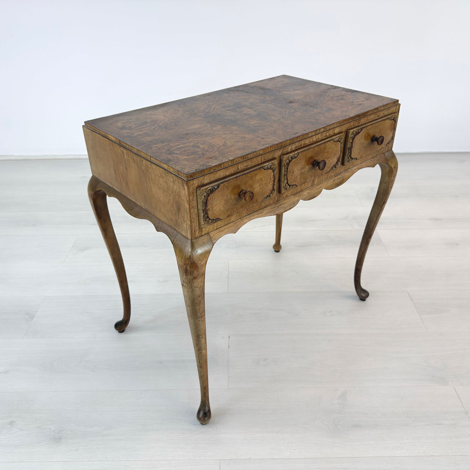 ANTIQUE QUEEN ANNE CONSOLE TABLE (1 of 10)