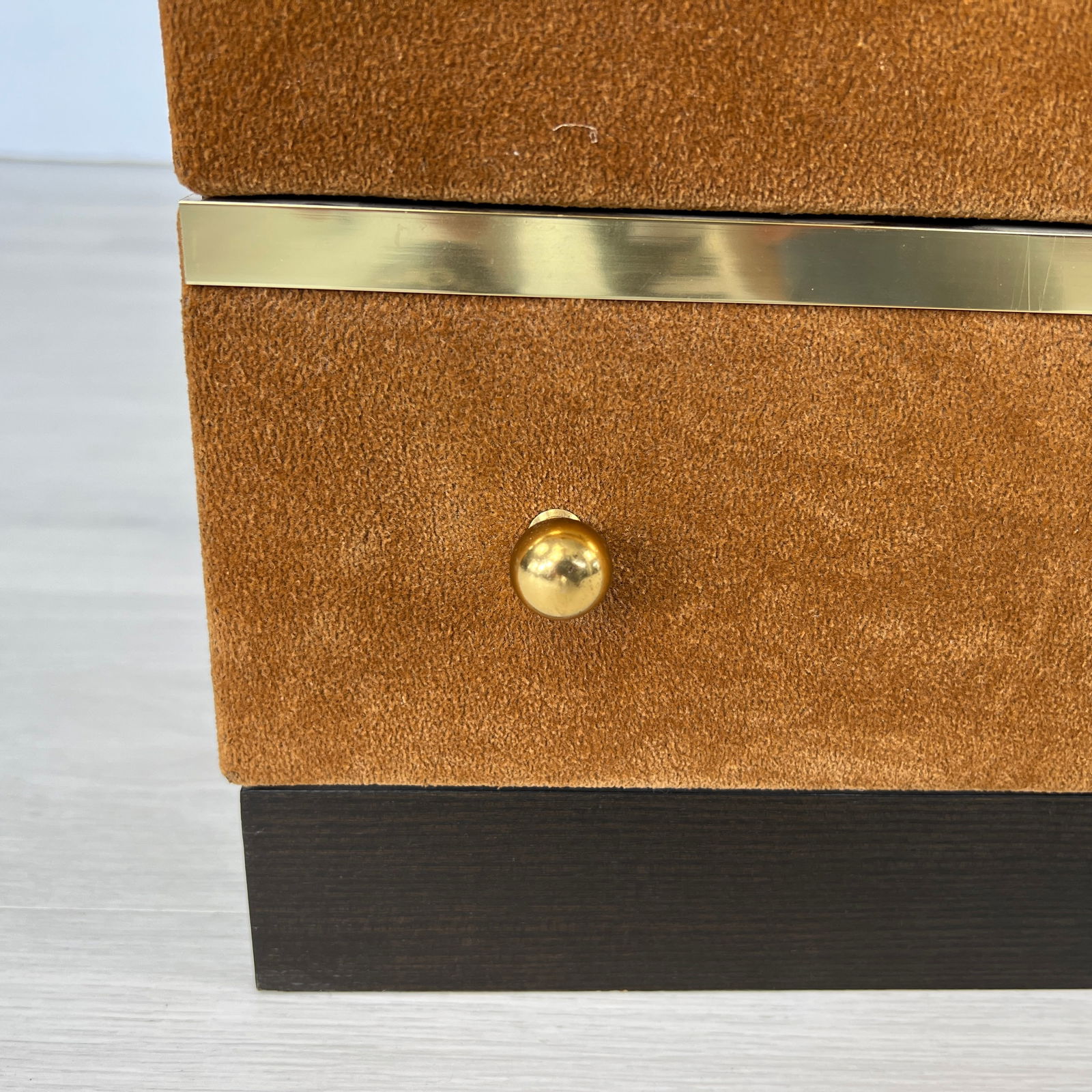 (2) BEDSIDE TABLES ATTR RENATO ZEVI - 10