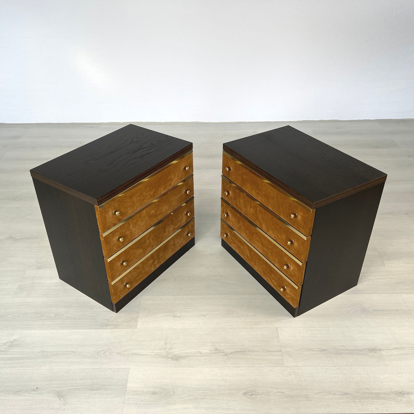 (2) BEDSIDE TABLES ATTR RENATO ZEVI - 3