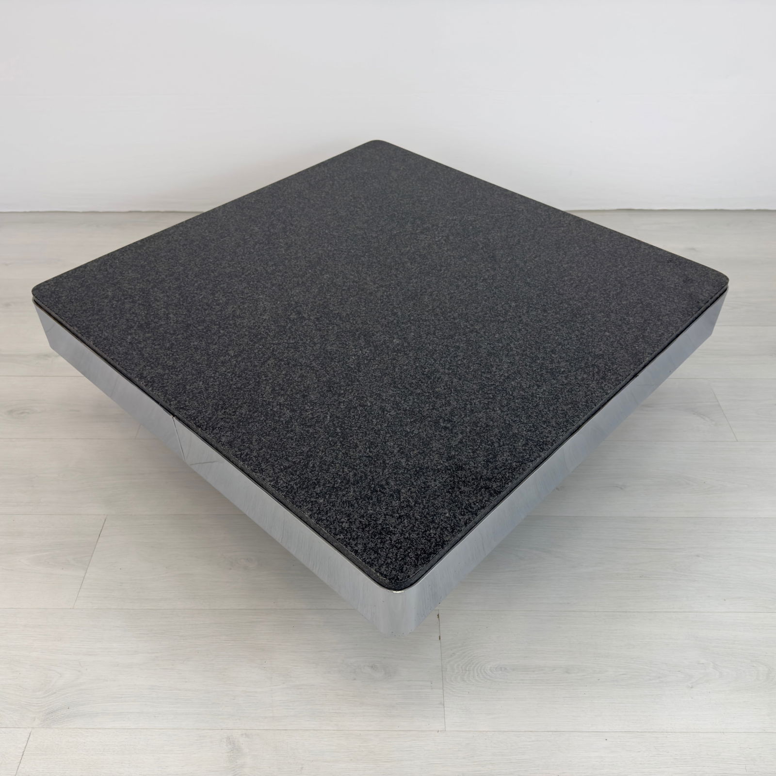 FRANCOIS MONNET ATTR. COFFEE TABLE - 4