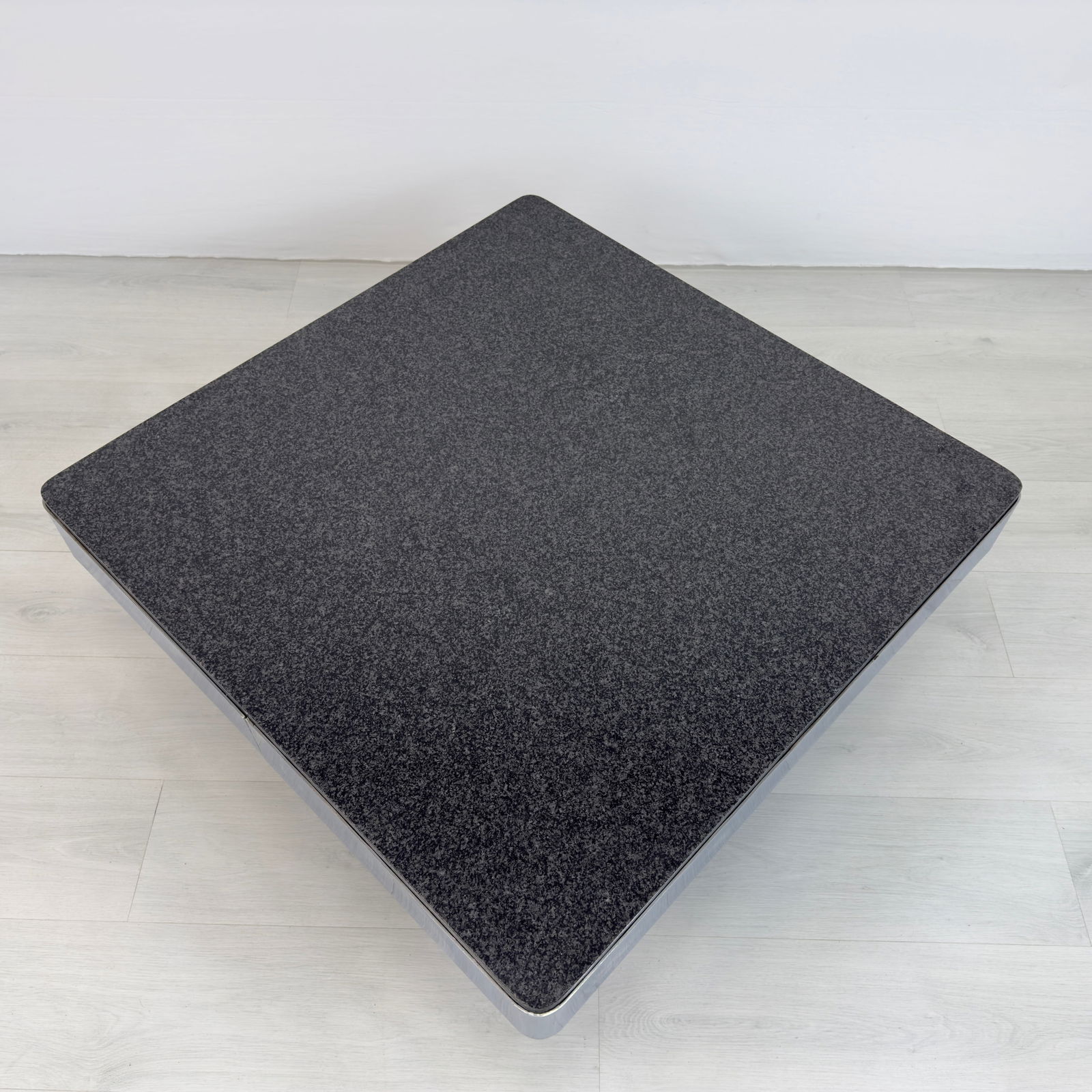 FRANCOIS MONNET ATTR. COFFEE TABLE - 6