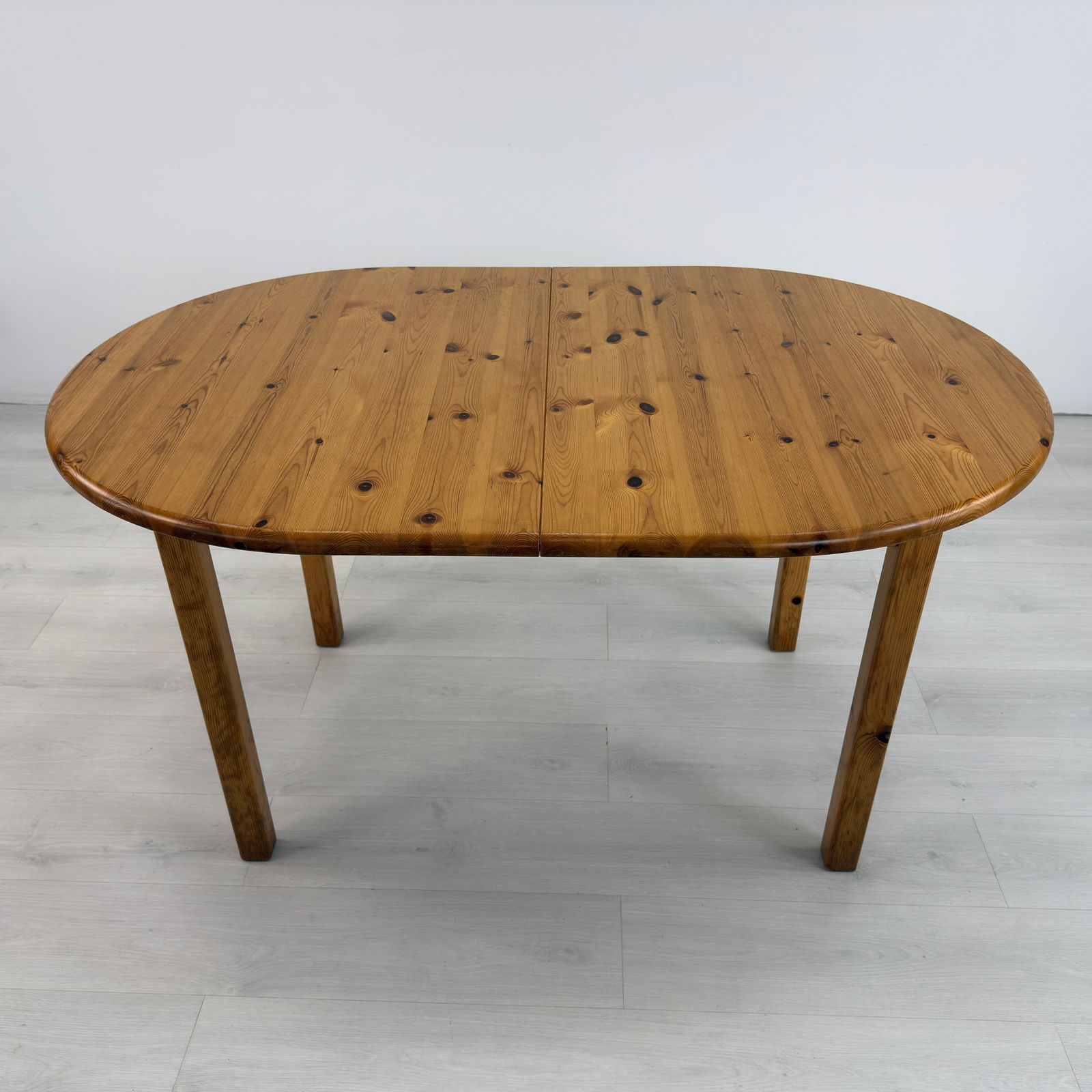 RAINER DAUMILLER EXTENDABLE DINING TABLE - 6
