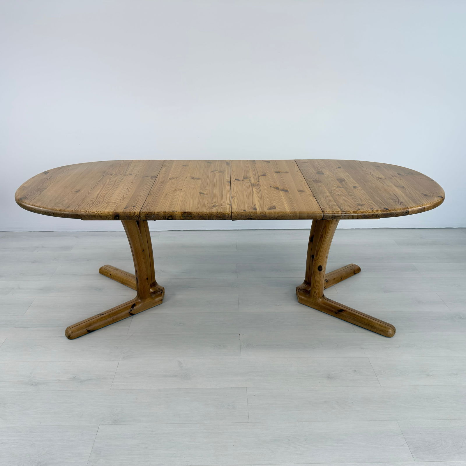 RAINER DAUMILLER EXTENDABLE DINING TABLE - 3