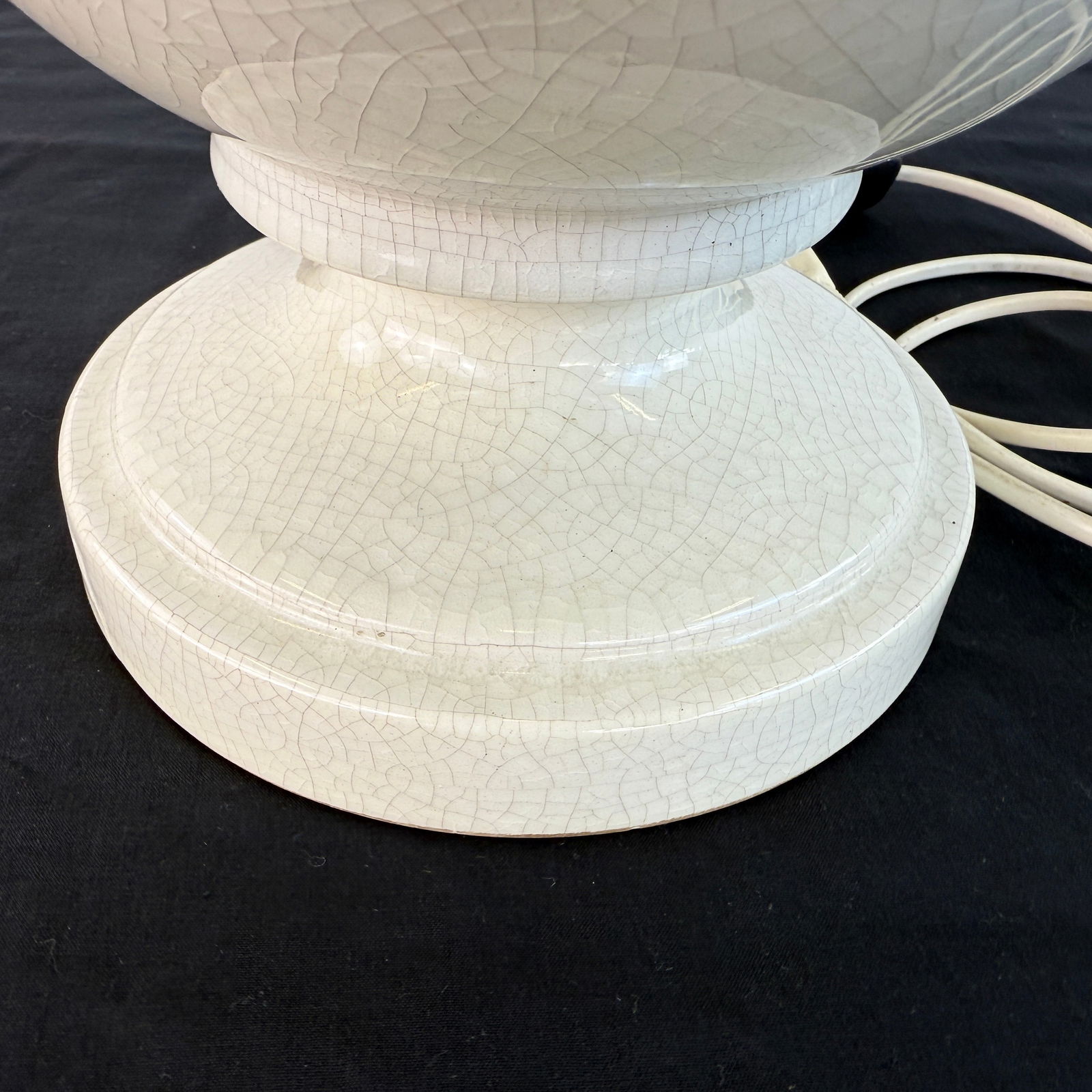 FRENCH EGG CERAMIC TABLE LAMP - 5