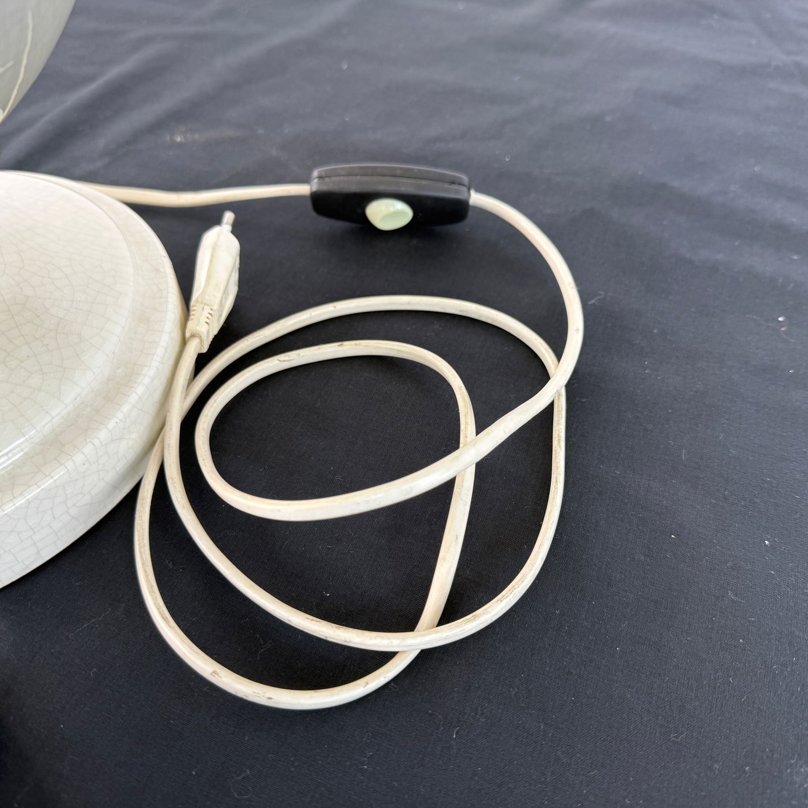 FRENCH EGG CERAMIC TABLE LAMP - 6