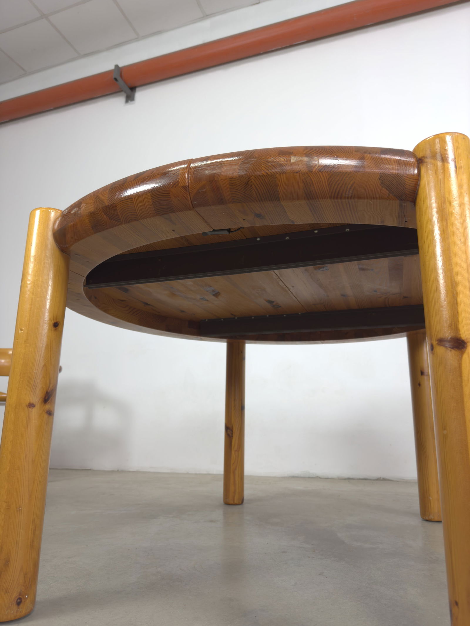 RAINER DAUMILLER EXTENDABLE DINING TABLE - 7