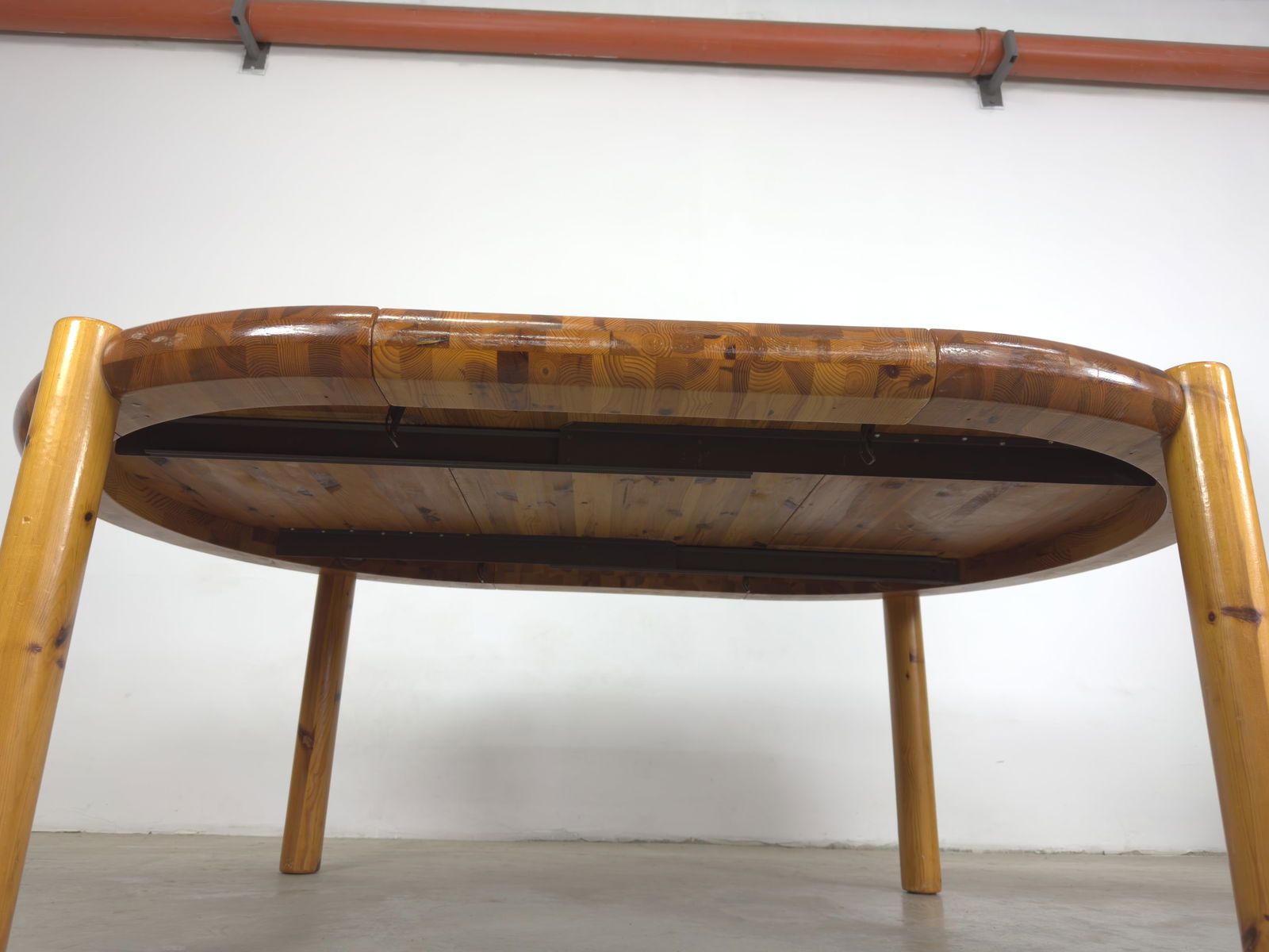 RAINER DAUMILLER EXTENDABLE DINING TABLE - 8