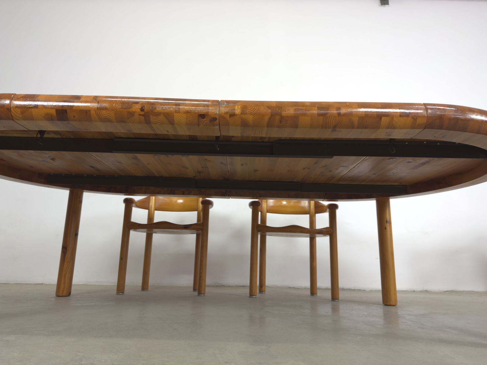 RAINER DAUMILLER EXTENDABLE DINING TABLE - 9