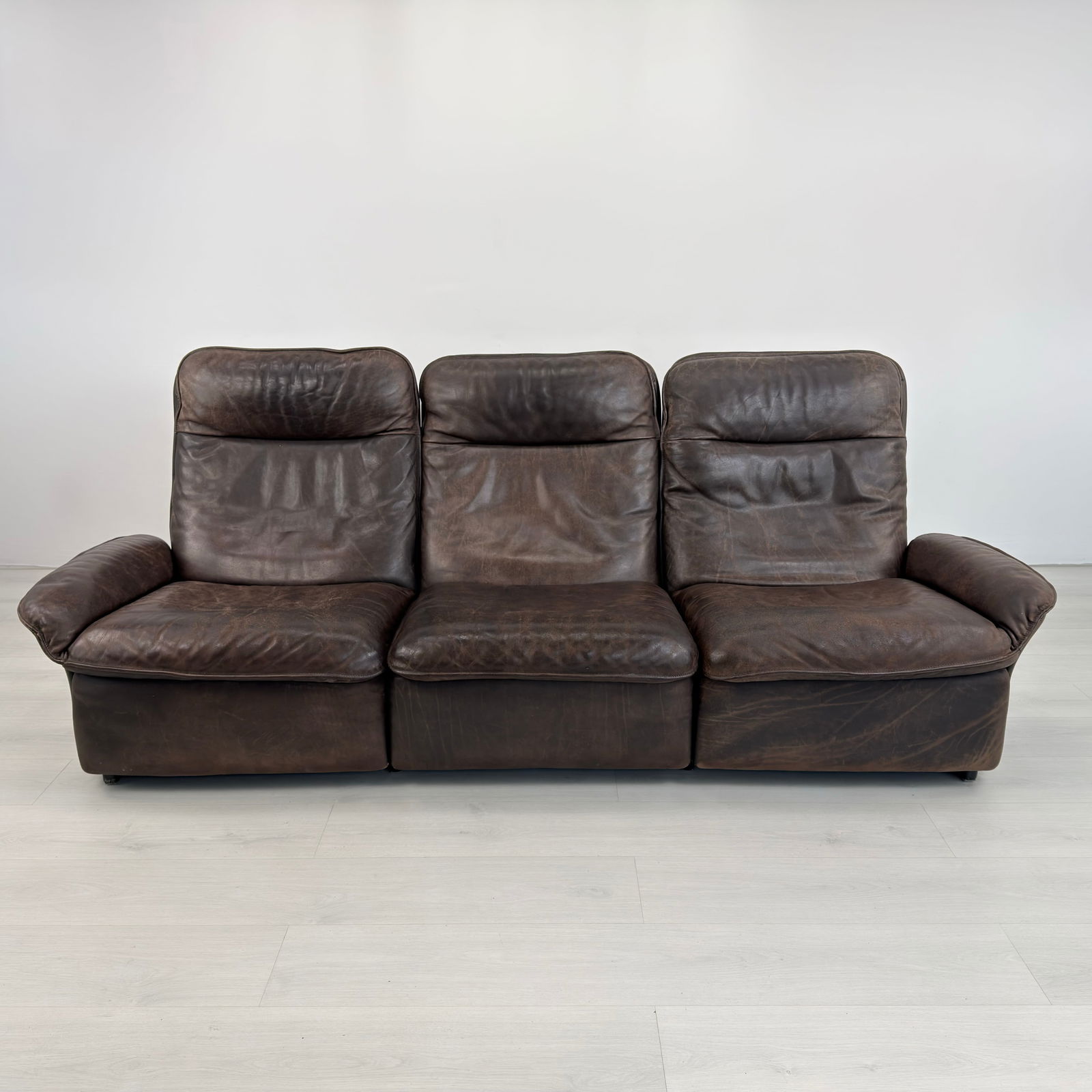 DE SEDE DS 49 THREE-SEATER SOFA, 1970s - 2