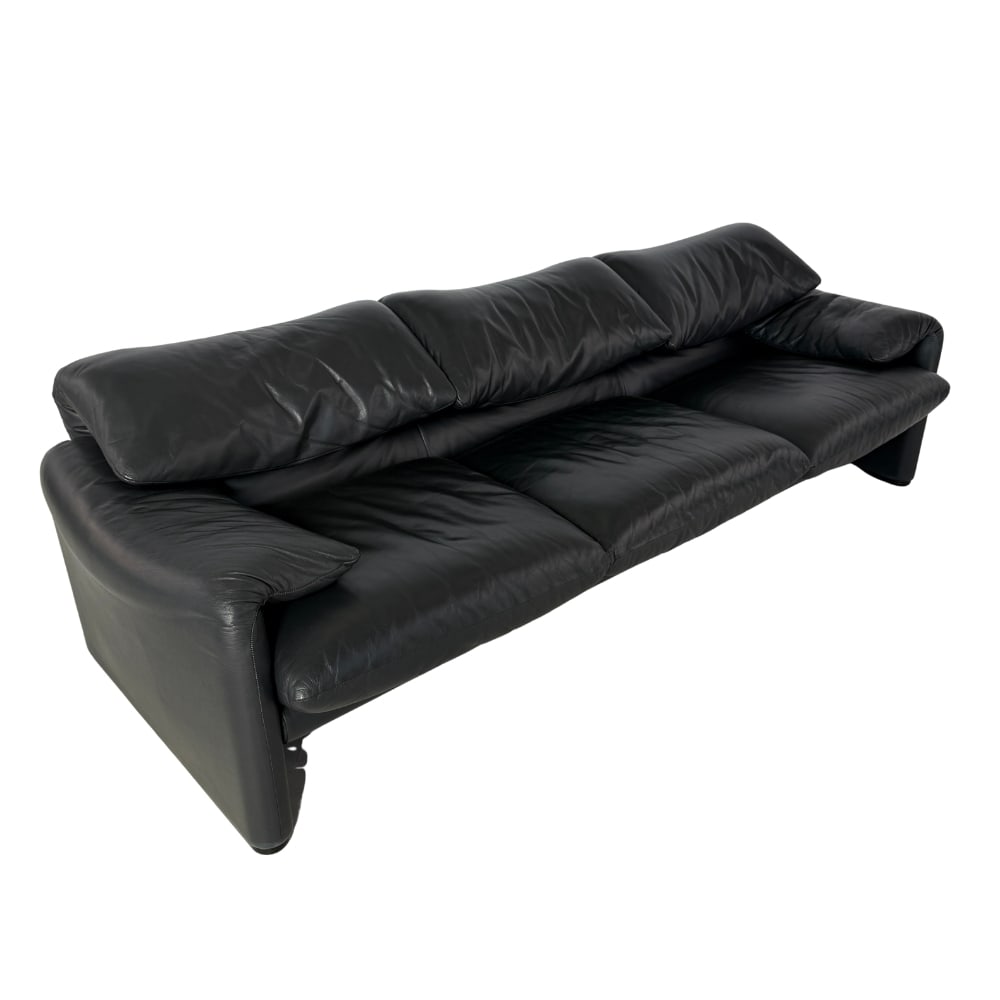 MARALUNGA SOFA BY VICO MAGISTRETTI FOR CASSINA, 1970s: Dimensions: H 27.5" x W 94” x D 35” x SH 17.5”. Black leather Maralunga three-seater sofa by Vico Magistretti for Cassina, 1970s. Great condition