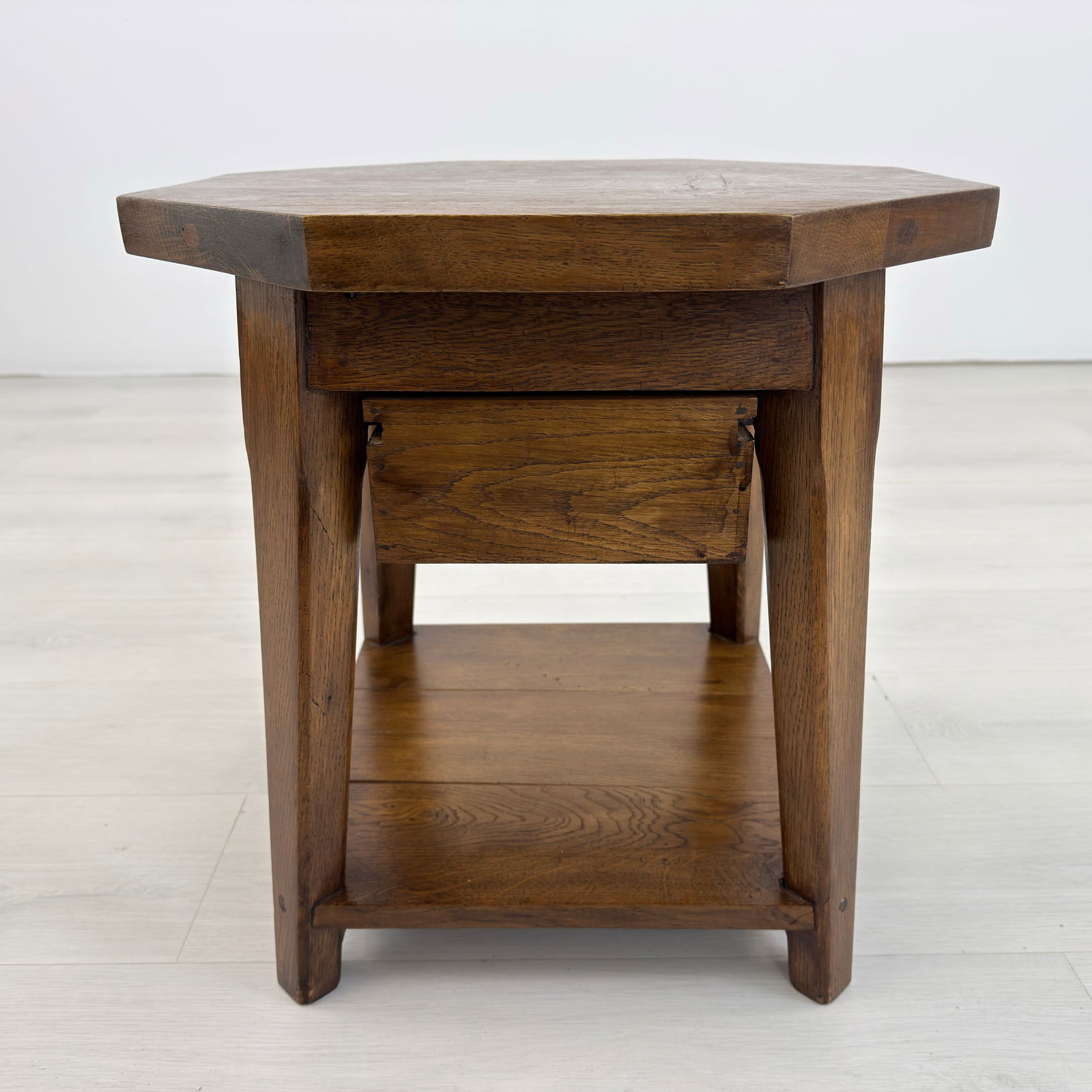 ART DECO SIDE TABLE - 6