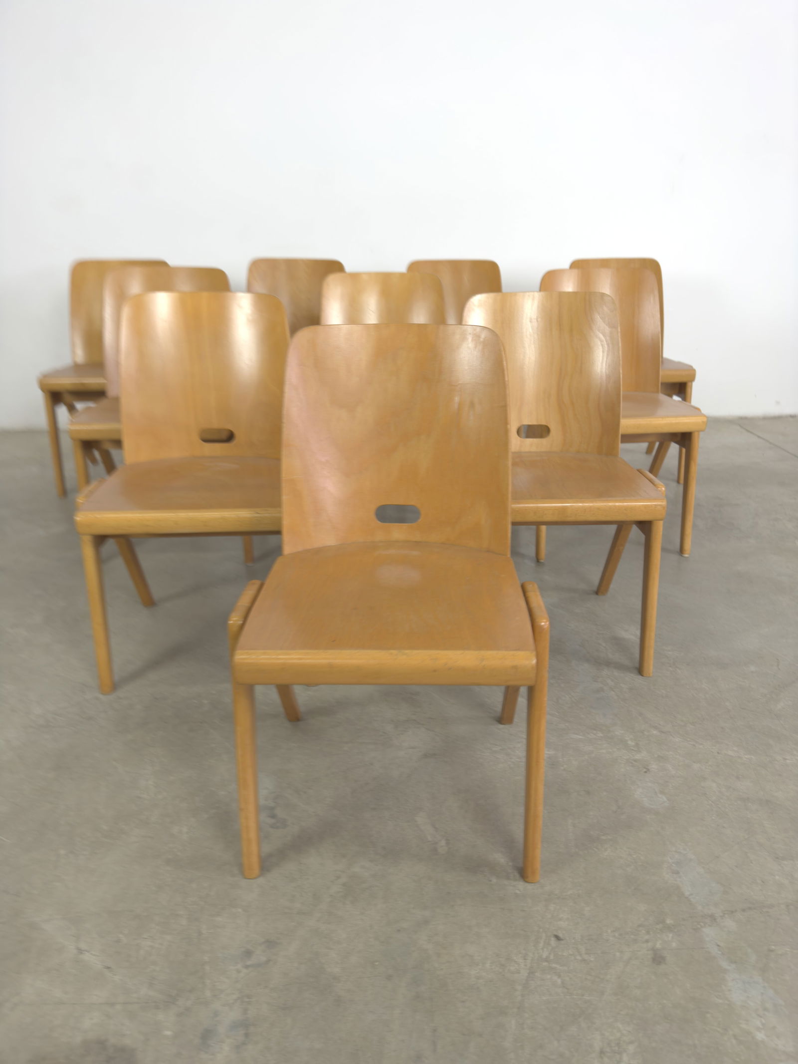 (8) STACKABLE CHAIRS BY CASSALA - 3