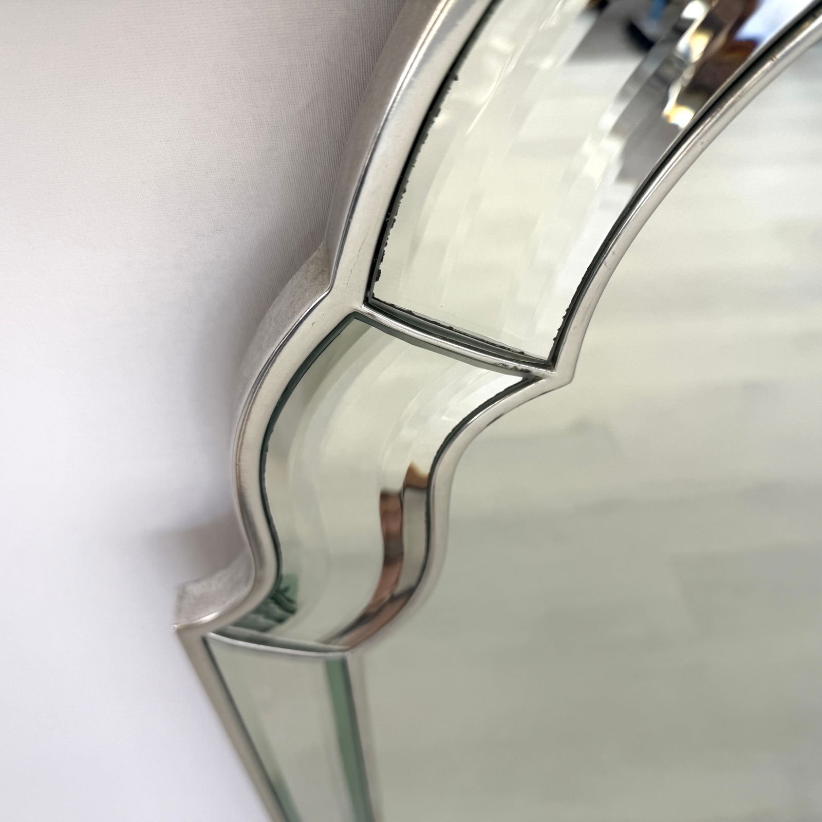 BELGIAN BEVELED MIRROR - 3