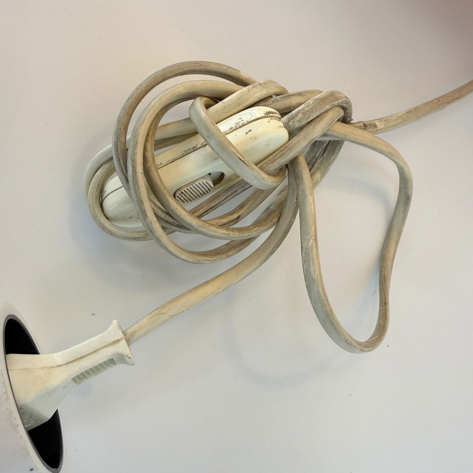 KOSTKA TABLE LAMP - 10