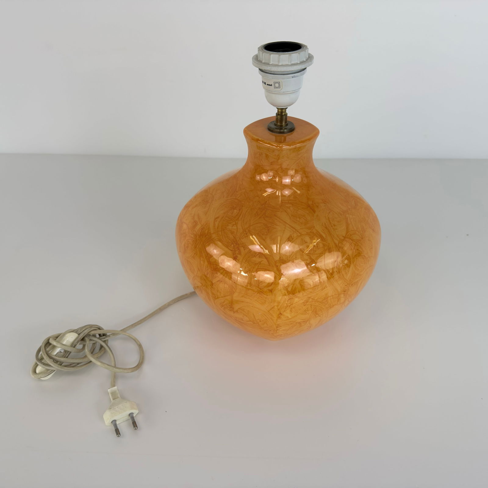 KOSTKA TABLE LAMP - 4