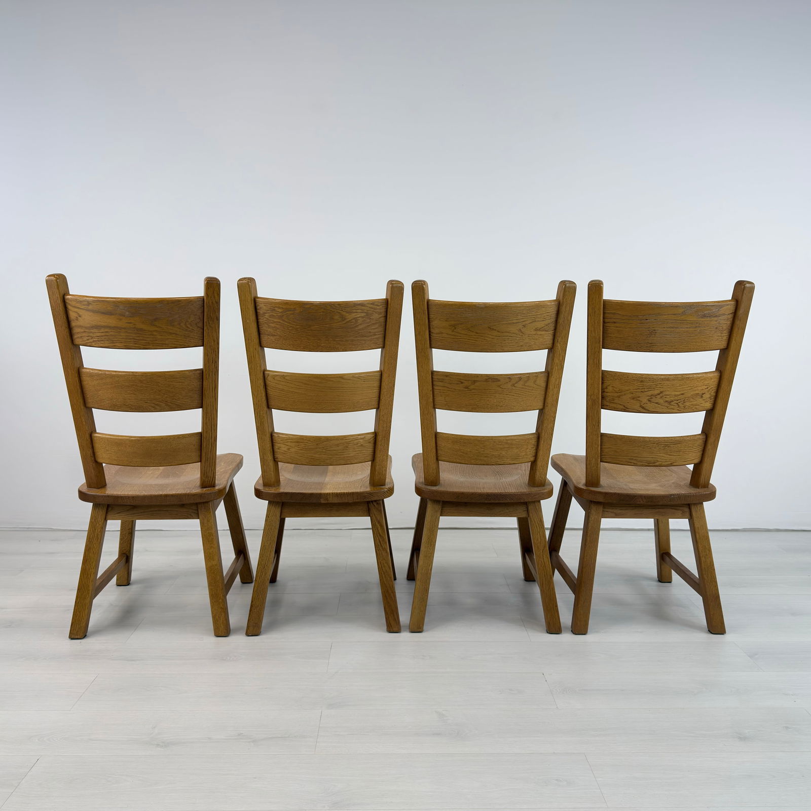 (4) RUSTIC DINING CHAIRS - 7