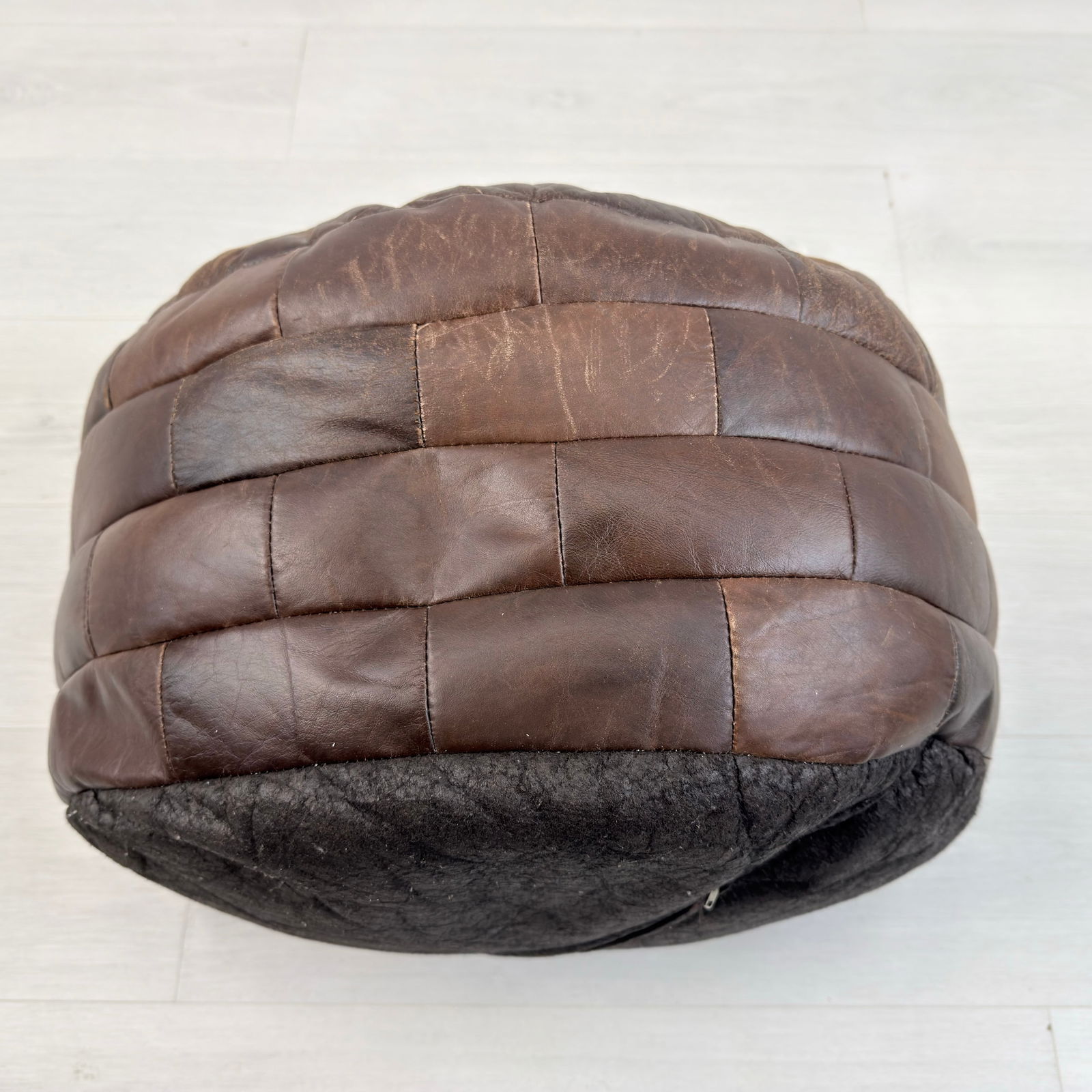 DE SEDE LEATHER POUF - 7