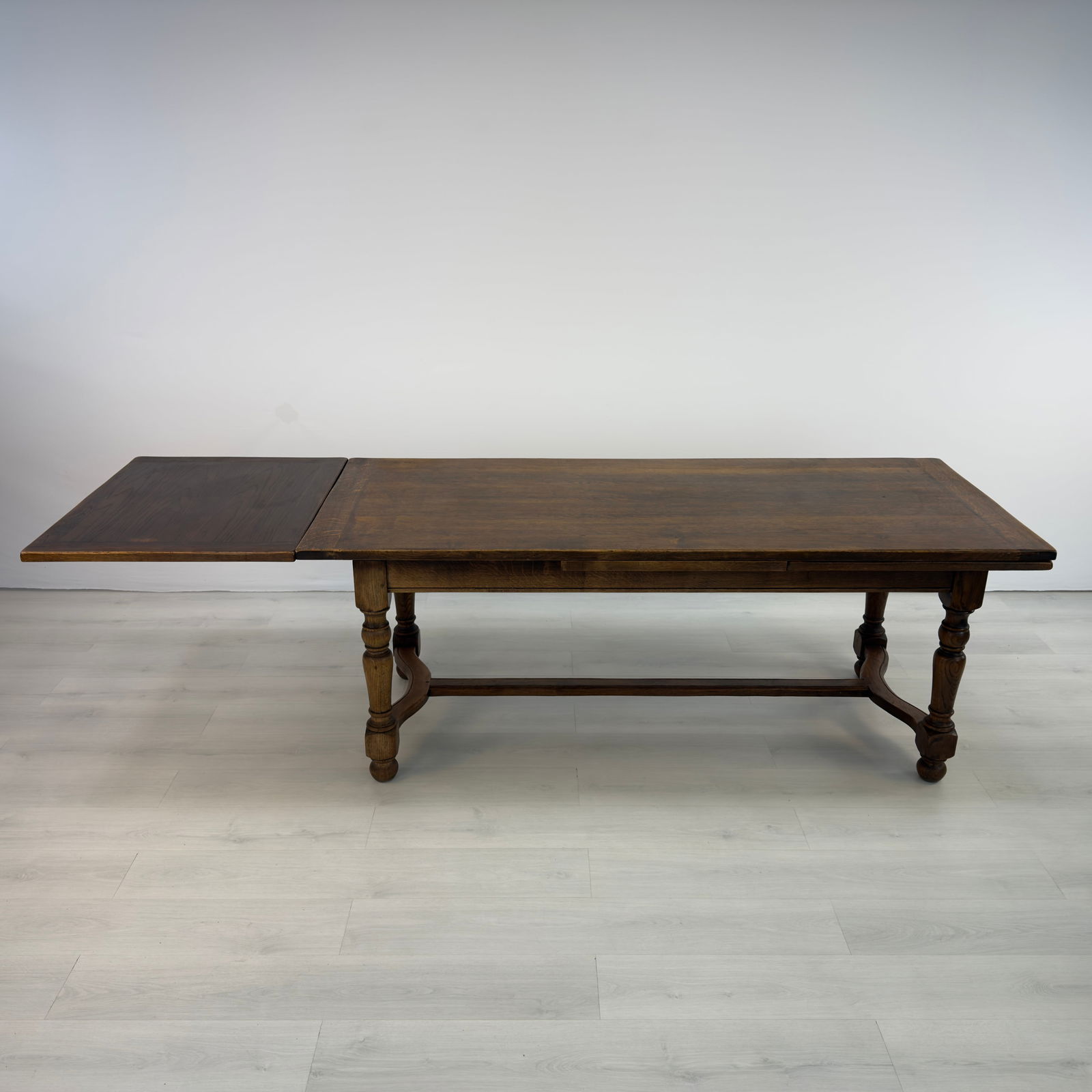 FARMHOUSE EXTENDABLE DINING TABLE - 4